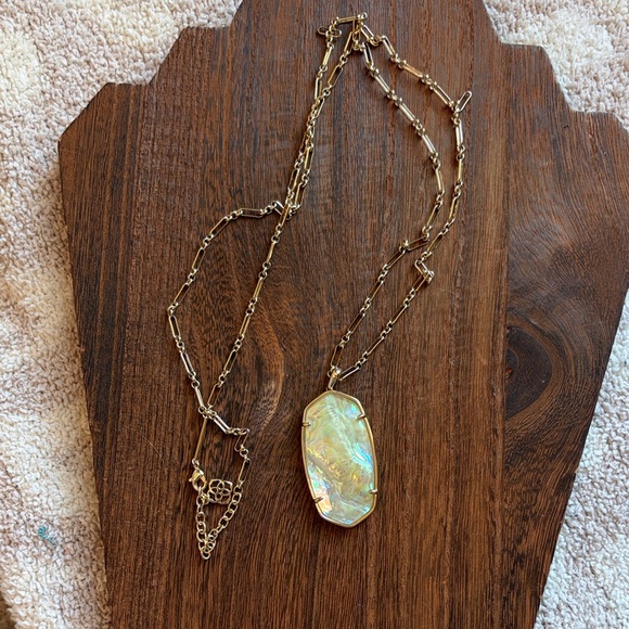 Kendra Scott Jewelry - Kendra Scott Elle statement necklace